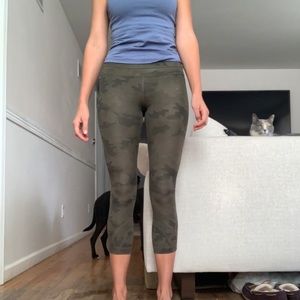 lululemon cropped leggings